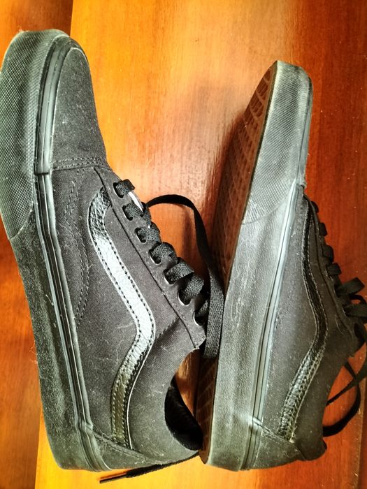 Tênis Vans 40.5 Novos Fernão Ferro • OLX Portugal