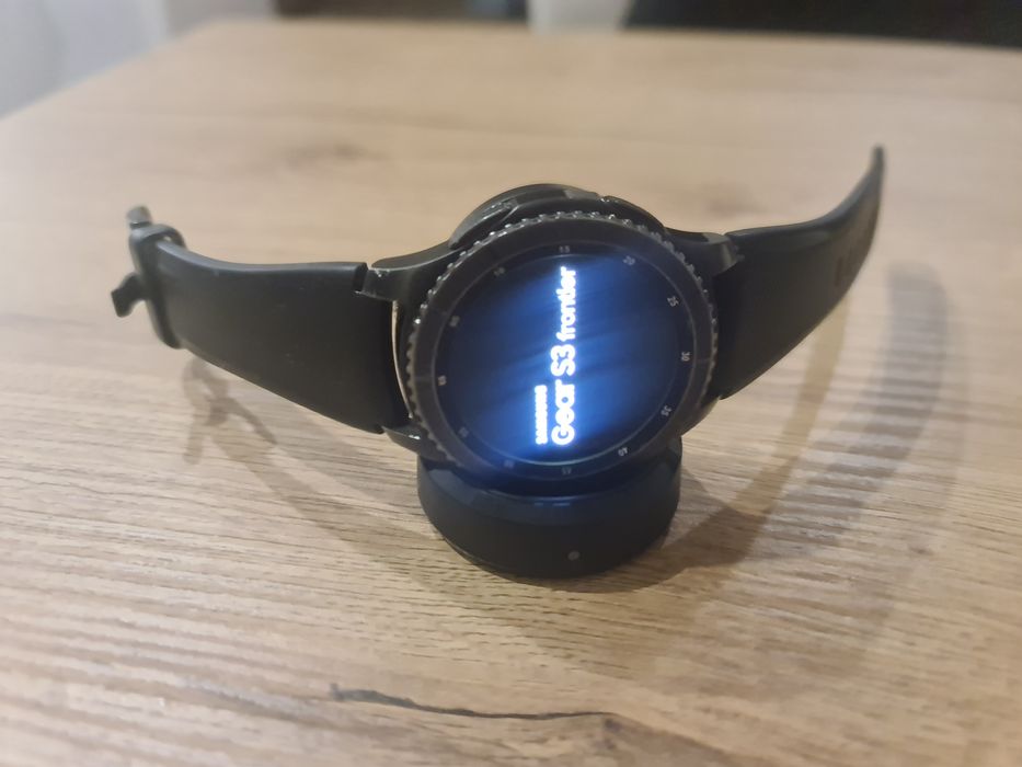 Samsung gear s3 frontier smartwatch