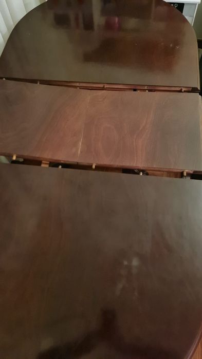 Mesa de jantar com 6 cadeiras