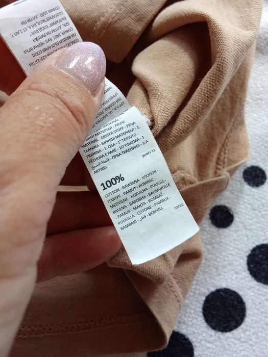 T-shirt brązowy w króliczki 122 Sinsay