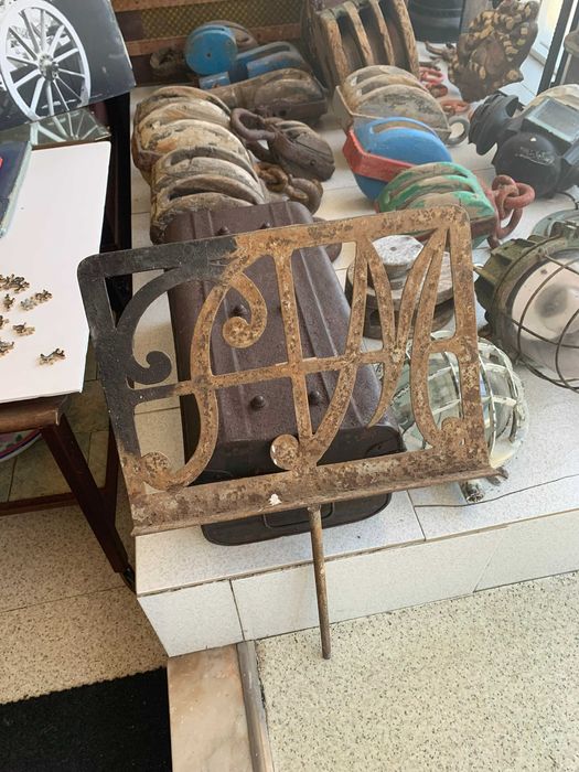 Suporte de Pauta em ferro