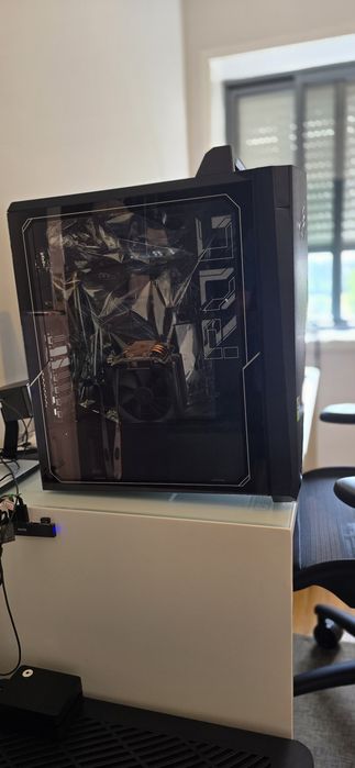Caixa Asus ROG STRIX com Motherboard + Aircooler