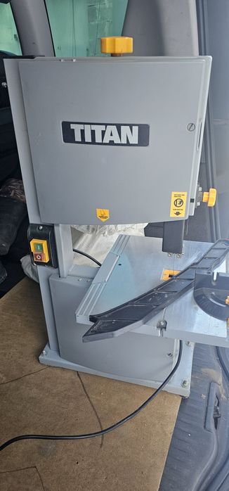 Продам пилку стрічкову TITAN