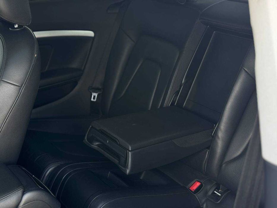 Audi A5  Quttro 2.0 бензин, Автомат , Гарний стан , Обмін Розстрочка