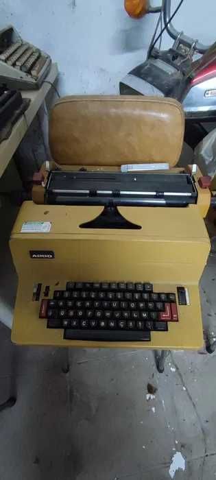 Máquinas de escrever