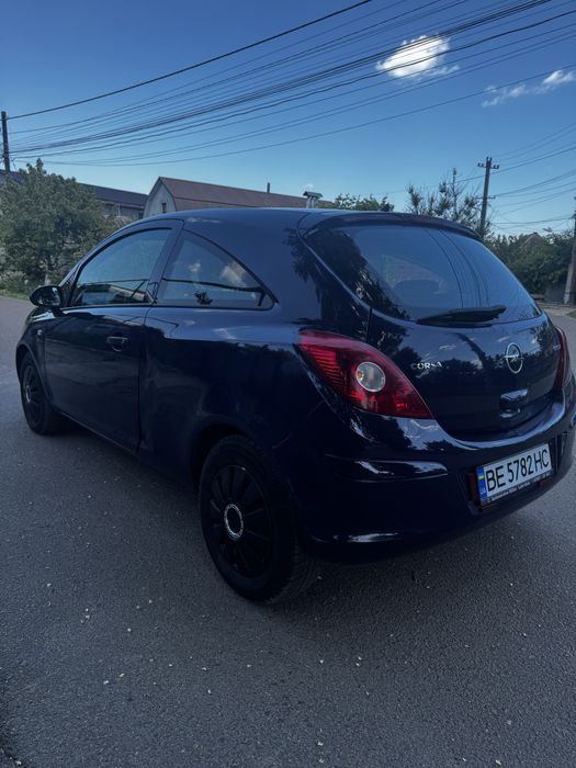 Продам Opel Corsa 2009 год 1л Бензин Механика-5ст