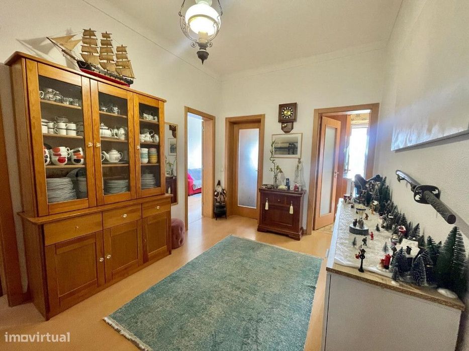 Apartamento T3 em zona da Alta da cidade de Coimbra