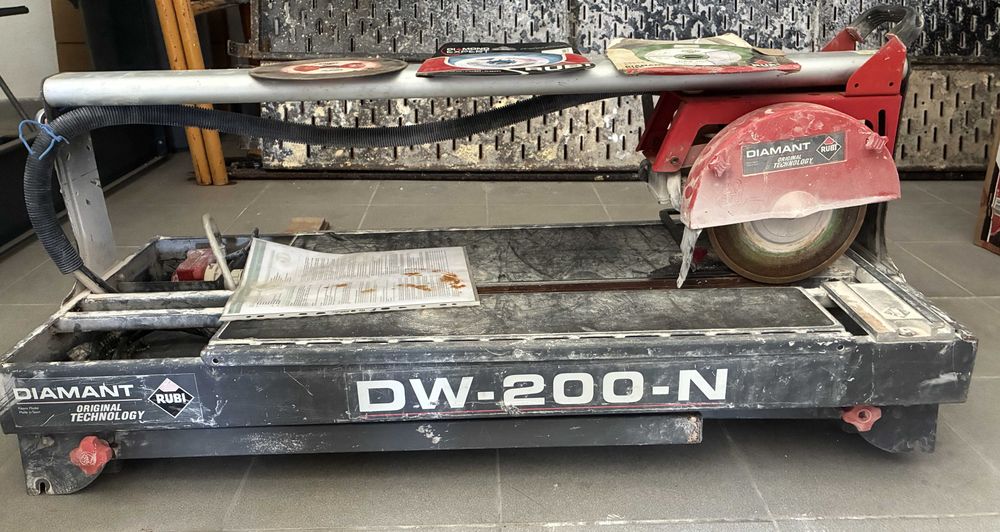 Máquina corte mecânico azulejo RUBI DW200
