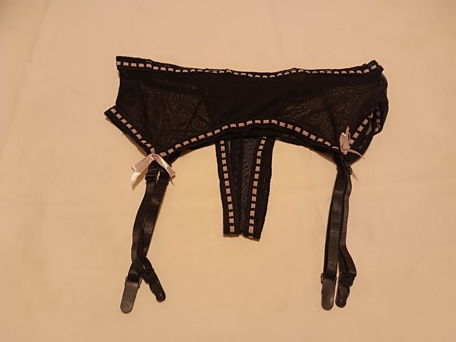 Conjunto Lingerie. Soutien, Calcinha e Ligueiro. S/M