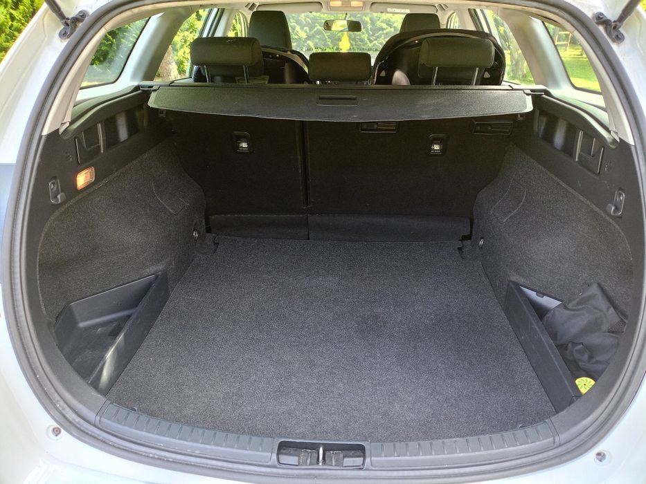 Toyota Auris II Lifting 1.4 D4D SALON POLSKA