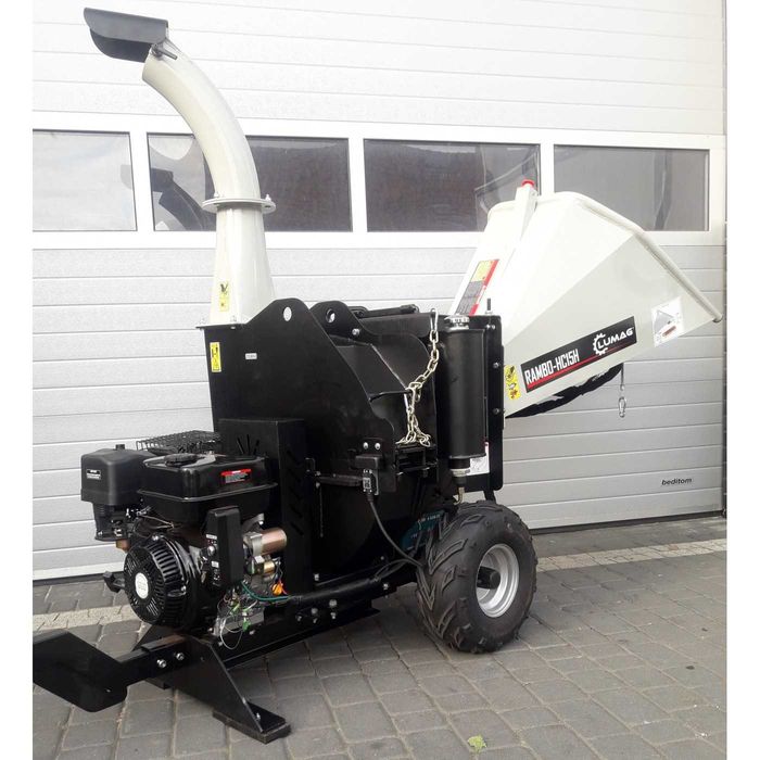 Wynajem rębaka do gałęzi z wysokowydajnym podwójnym systemem tnącym