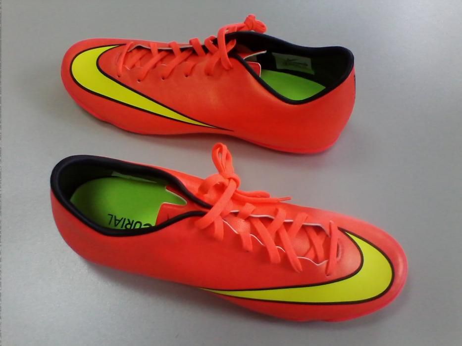 Sapatilhas FUTSAL Nike Mercurial Victory nº 42,5 - novas