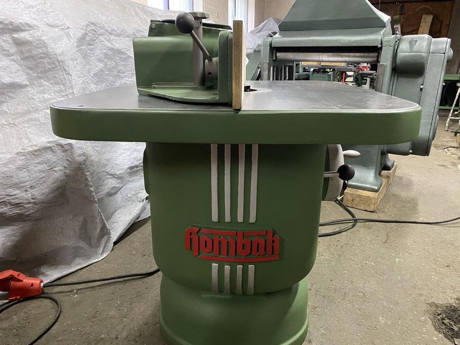Фрезерний станок HOMBAK фрезер по дереву фрезерні фрезерный верстат