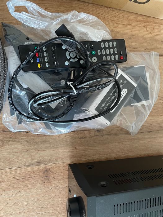 Amplituner Denon S660h