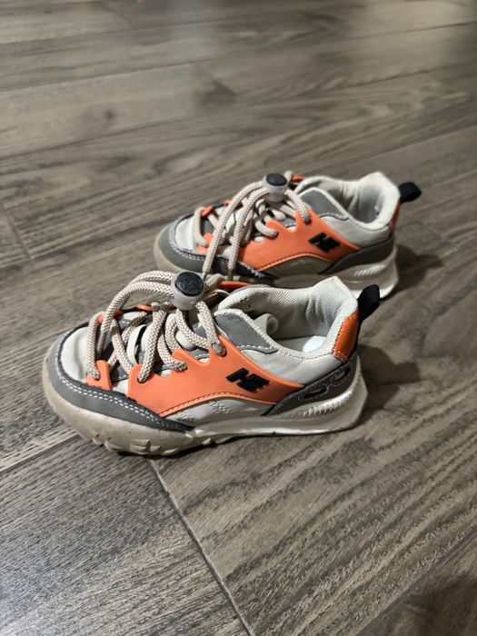 Продам Дитячі кросівки