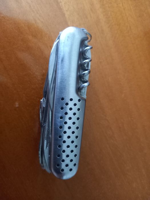 scyzoryk wielofunkcyjny