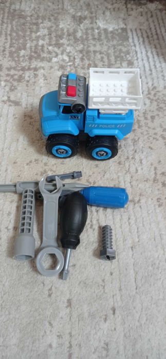 Машинки іграшки для хлопчиків.