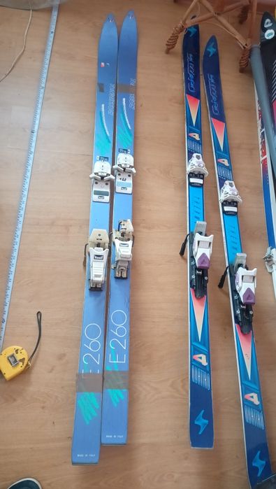 Продам лижі привезені з польщі в нормальному стані