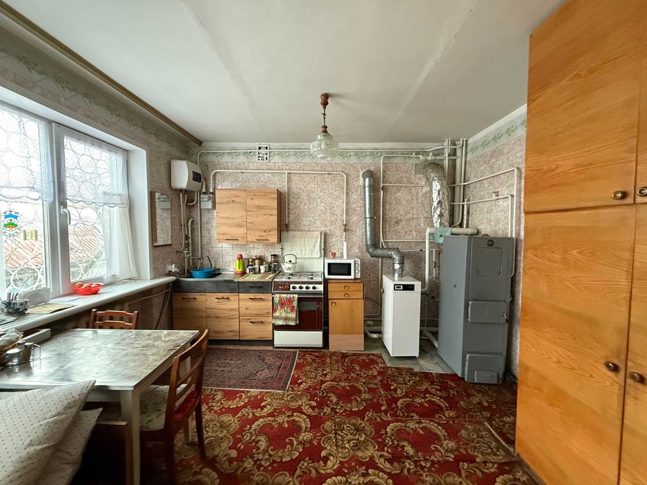 Продаж капітального 5 кім будинку в селищі Баришівка Є відеоогляд