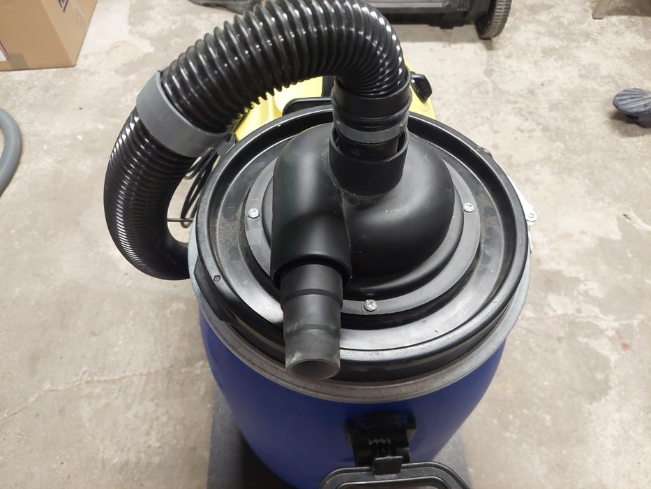 Odkurzacz karcher wd3 i cyklonowy separator pyłu