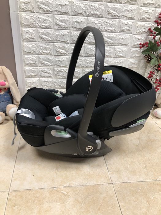Автокрісло CYBEX Cloud T Plus i-Size Група 0+ (0-13 кг) автолюлька