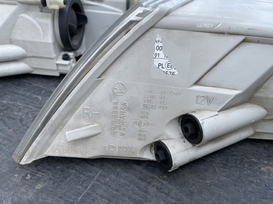 Фари Шкода Октавія А5 фари Skoda Octavia А5 галоген ксенон