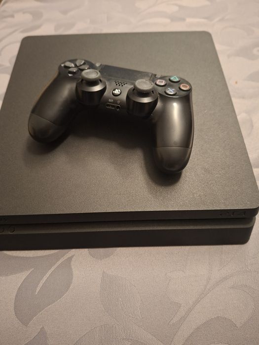 Consola ps4 slim 500GB com 1 comando