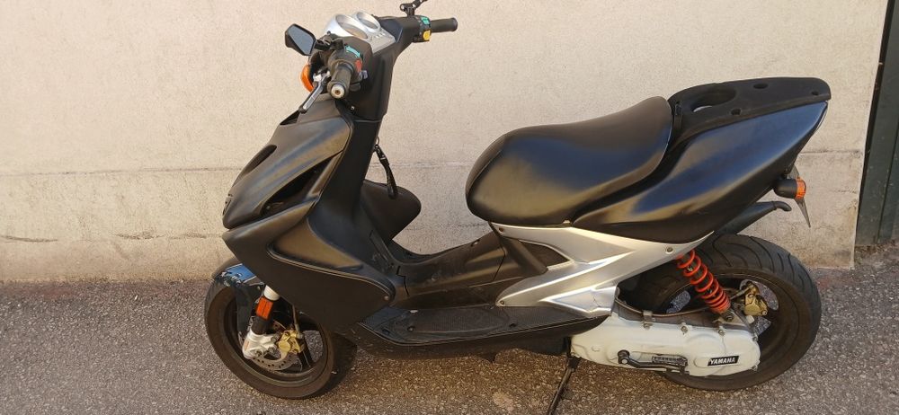 Vendo yamaha Aerox, Piaggio zip