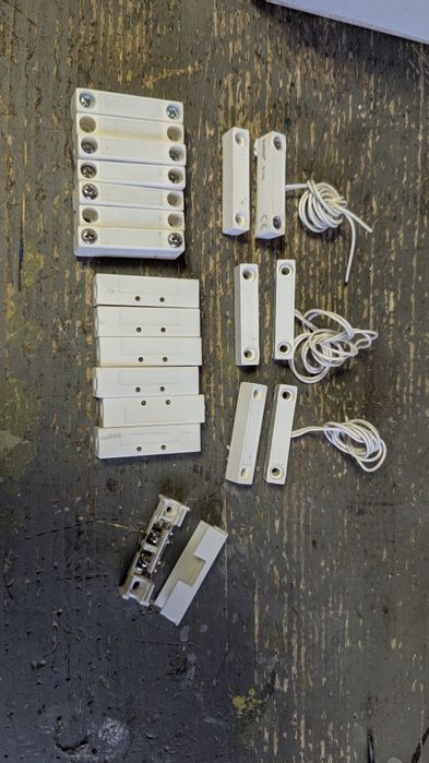 Kontaktron czujnik magnetyczny