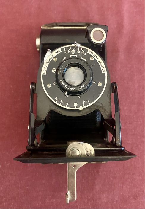 Camera de fole Kodak Six-20 Junior