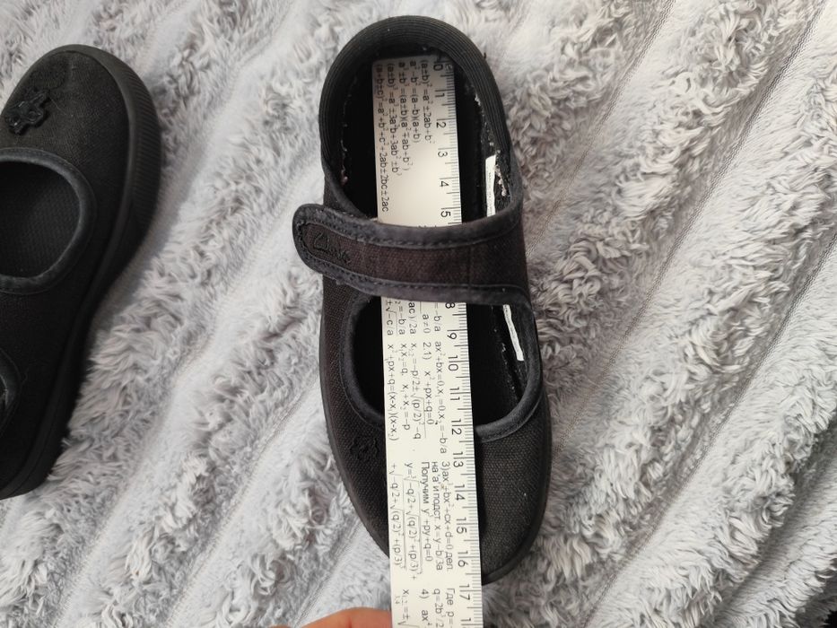 Взуття на дівчинку Clarks