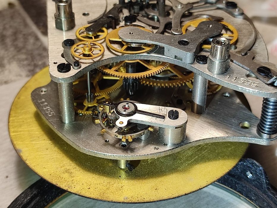 Часы военные,1000гр