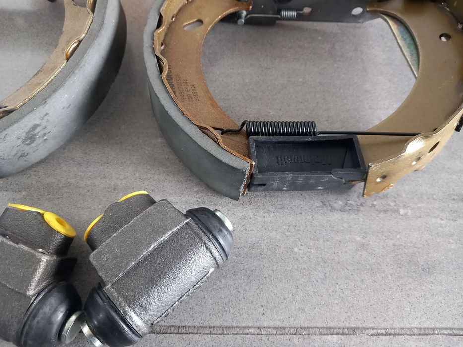 Zestaw naprawa hamulca tył Ford Escort 1995-2001 1458750