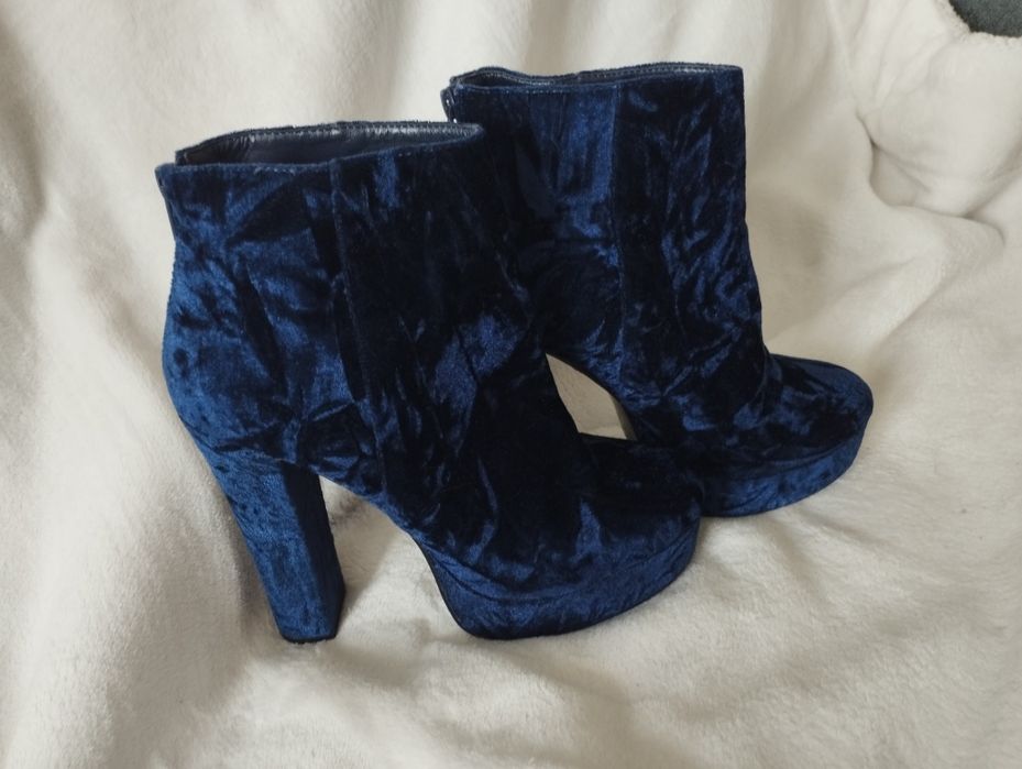 Granatowe botki Aldo rozmiar 38,5