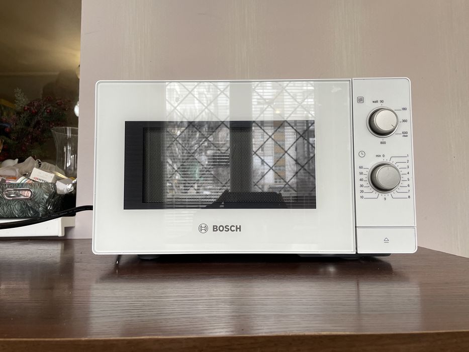 Микрохвильова піч Bosch