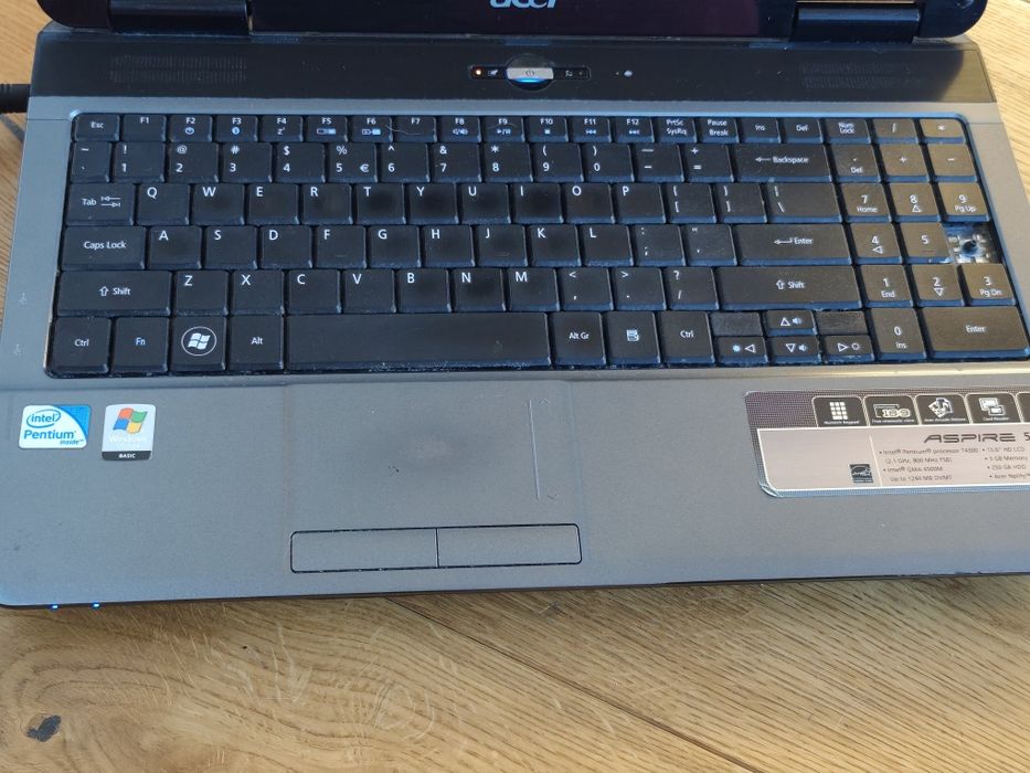 Laptop Acer Aspire 5732Z z baterią i zasilaczem