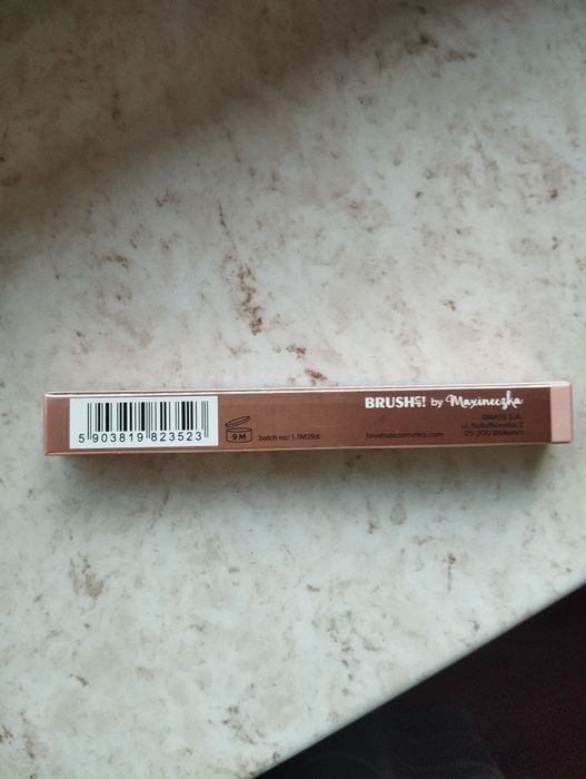 Beżowa kredka do oczu brushup by maxineczka 01