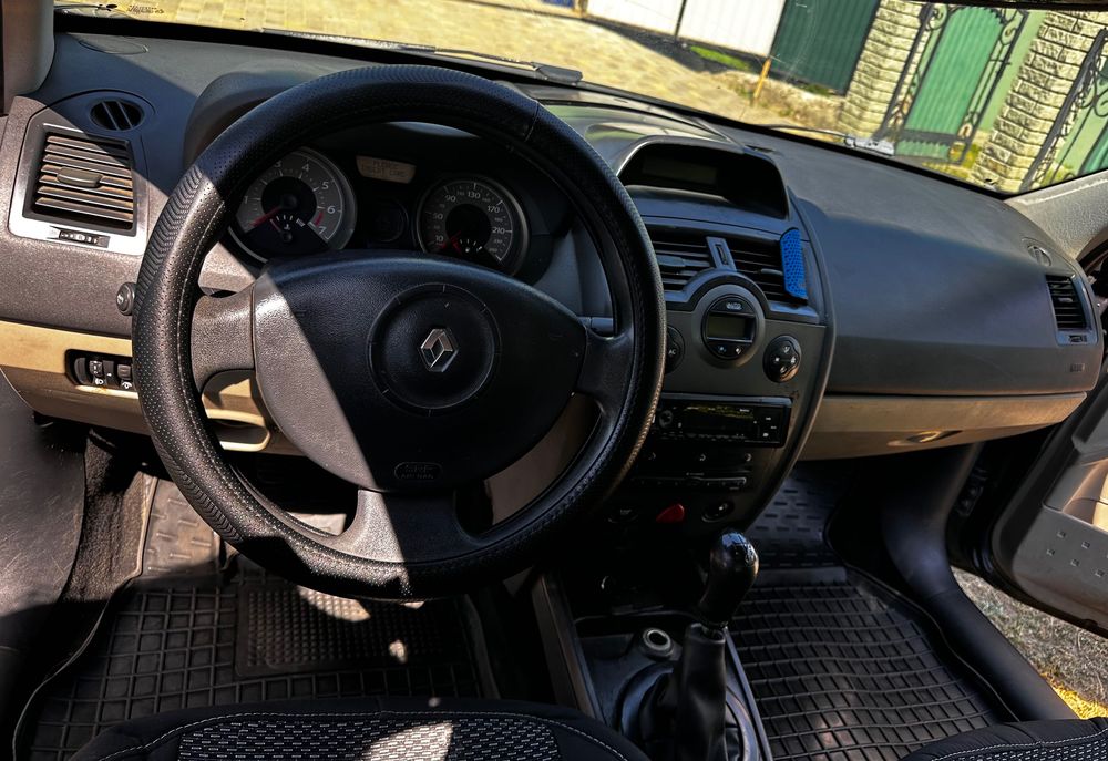 Renault Megane 2006 1.6 бензин механіка