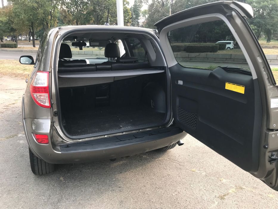 Продам Tayota rav4