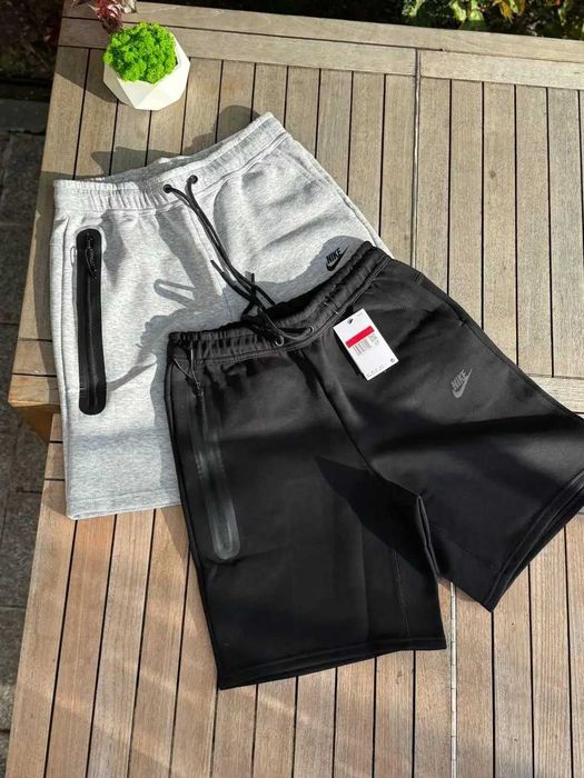Шорти Nike Tech Fleece