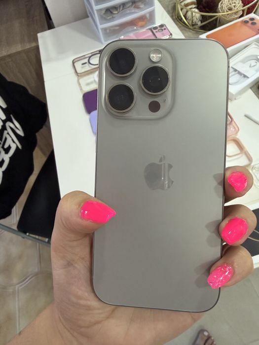 Iphone 16 pro cinza