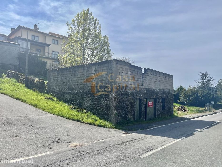 Moradia para Reconstruir com Terreno