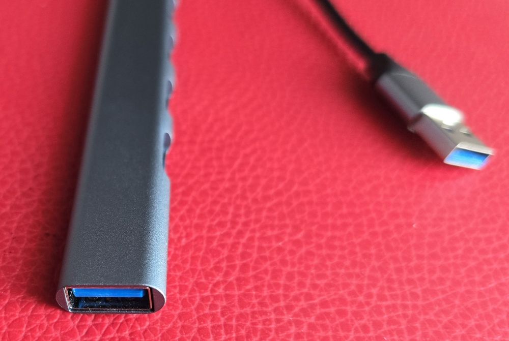 Hub USB de Alumínio 7 em 1