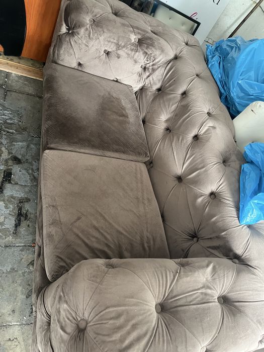 Sofa pikowana do salonu