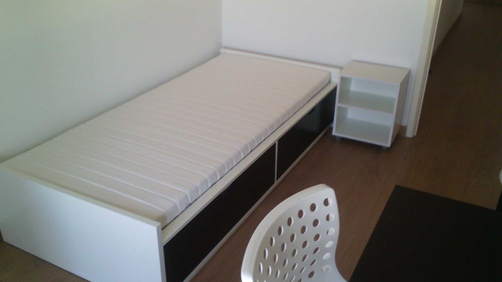 Quarto arrenda-se