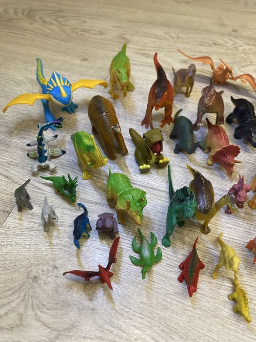 Lote de dinossauros – brinquedos para crianças