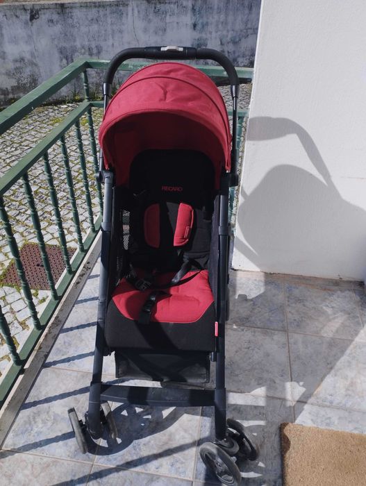 Conjunto Ovo e cadeirinha de transporte Recaro