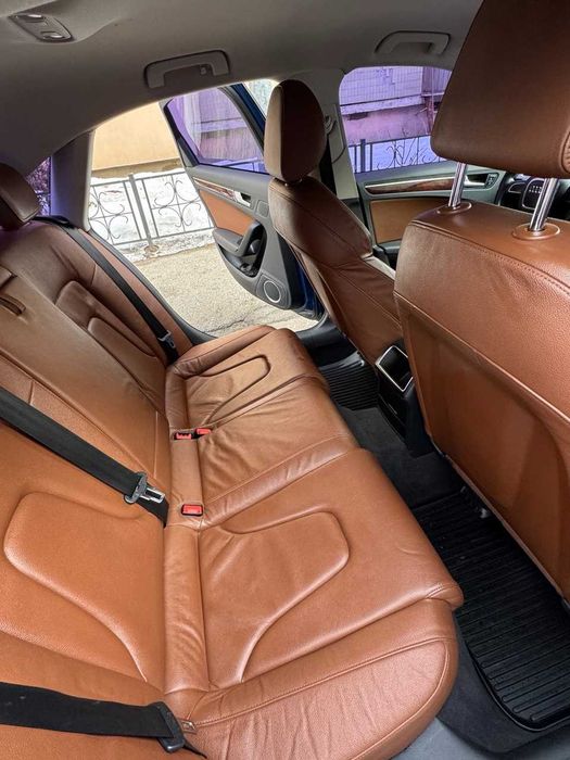 Audi A4 2009 року