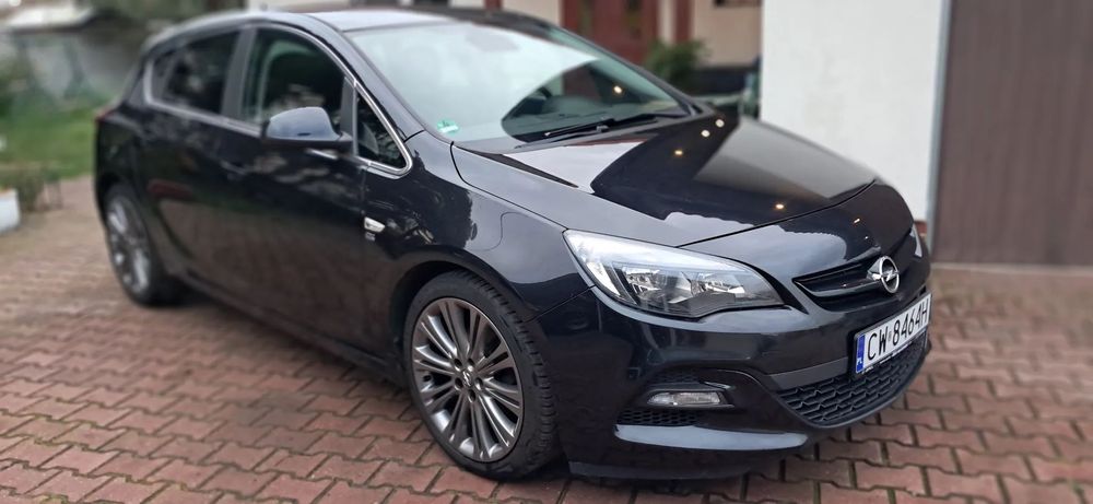 Opel Astra Piękna bezwypadkowa wersja OPC oryginalny lakier Serwis!