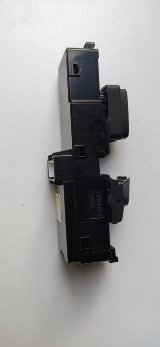 Кнопка склопідйомника заднього правого  93590C5010WK Kia Sorento 14-20